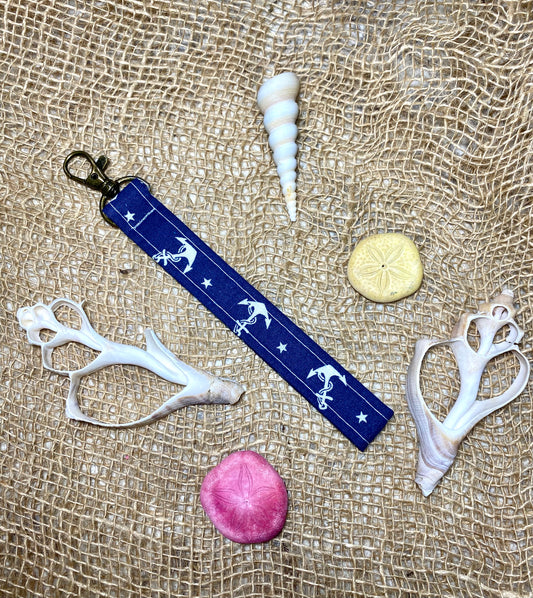 Island Life Wristlet Keychain with Lobster Clasp-White Anchors