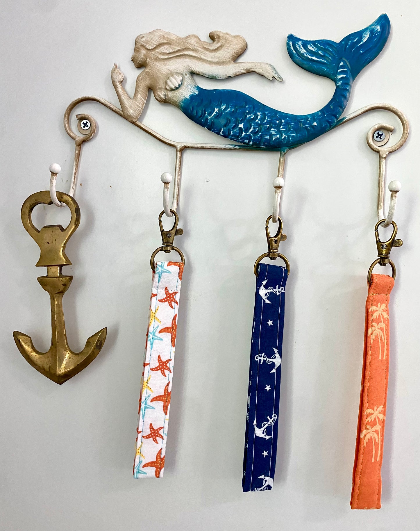 Island Life Wristlet Keychain with Lobster Clasp-Starfish